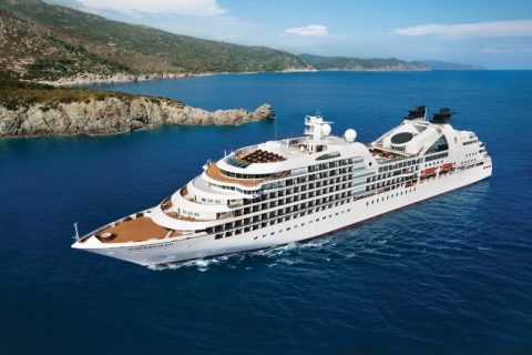 Seabourn Quest at sea