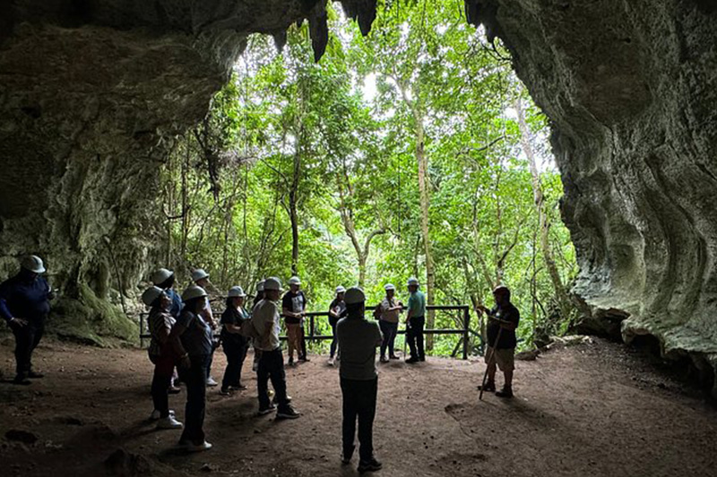 Expedition To The Window Cave in San Juan in Puerto Rico