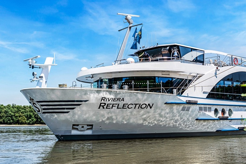 Riviera Reflection