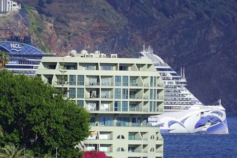 NCL Ship Departing